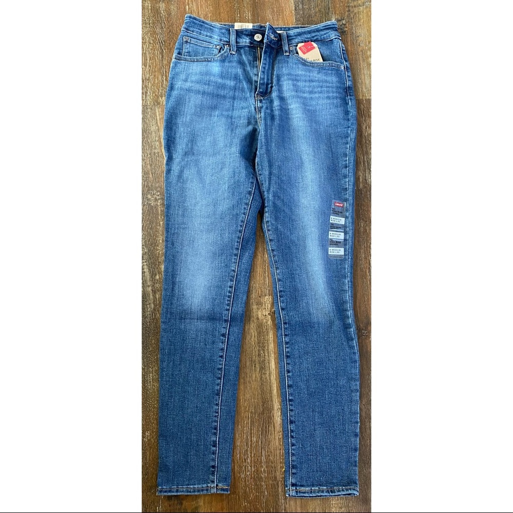 Levi High Rise Skinny Jeans